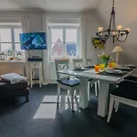 Apartament Madeleines Nest Og List