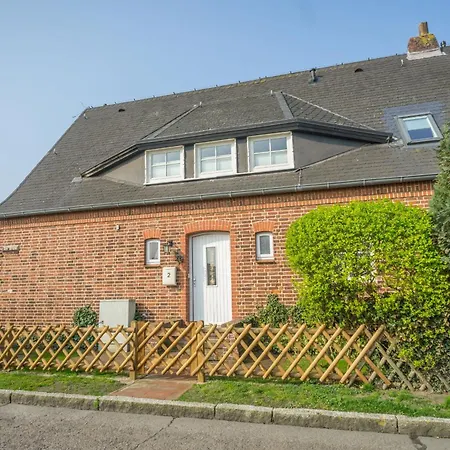 Madeleines Nest Og Apartment *